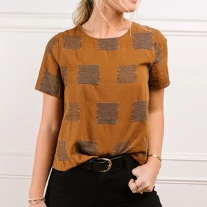Böhme Button Back Top